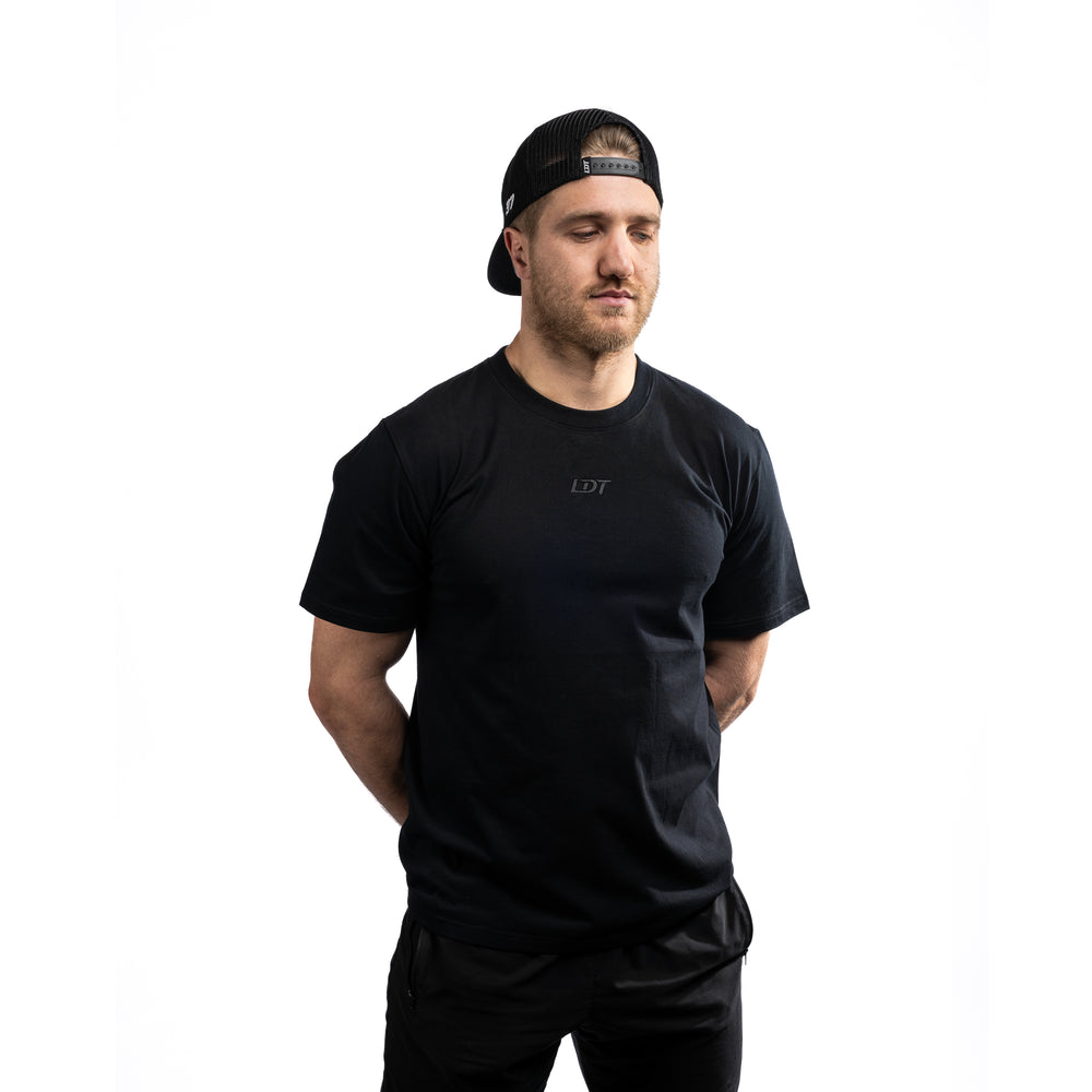 T-shirt 'Classic Black on Black'